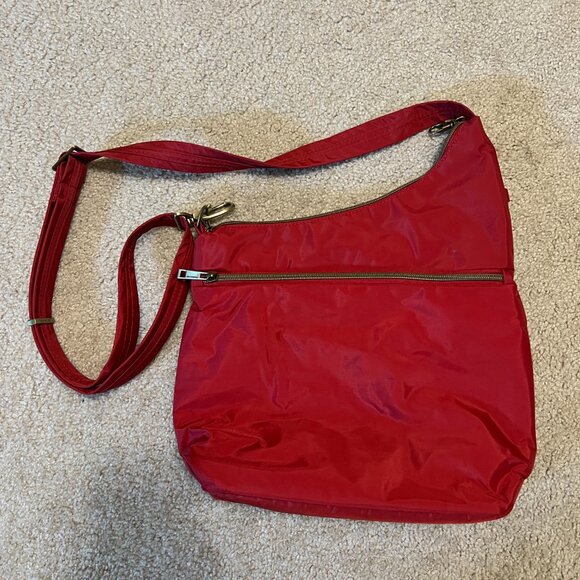 Travelon Anti-Theft Signature 3 Compartment Crossbody, Cayenne, Straight Pocket - Picture 6 of 11